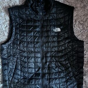 The North Face Thermoball Black Vest - Men’s Large